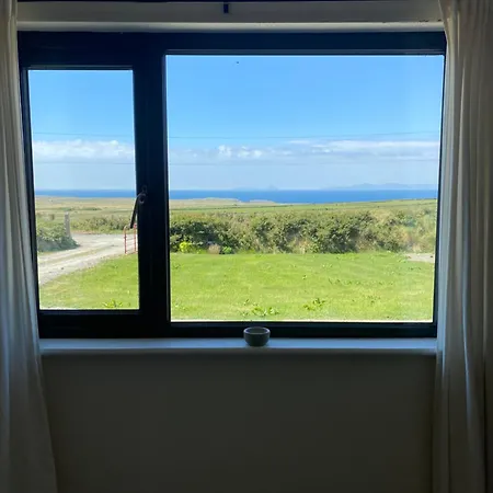 Blasket Views - Valentia Island 펜션 *